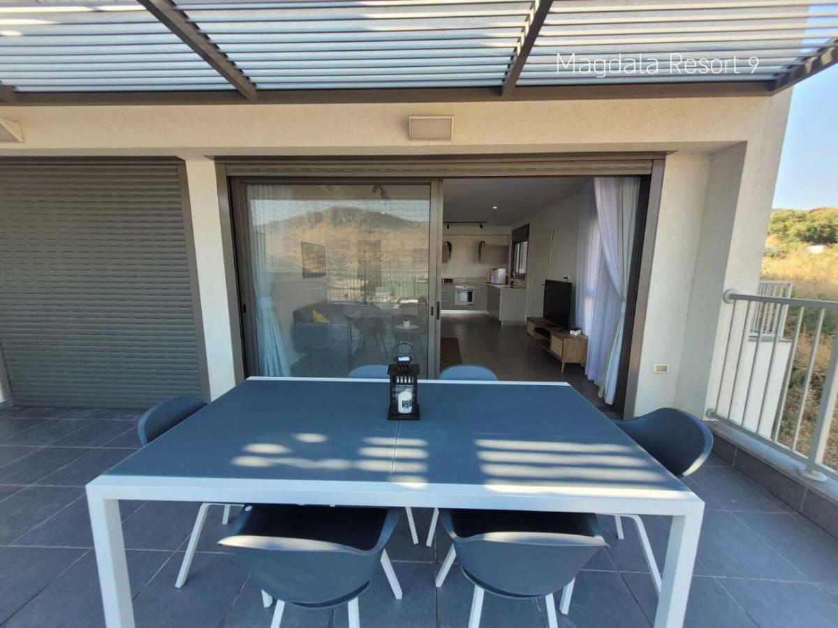 Yalarent Magdala Resort- Luxury Suites With Pool Or Jacuzzi With Sea View ミグダル エクステリア 写真