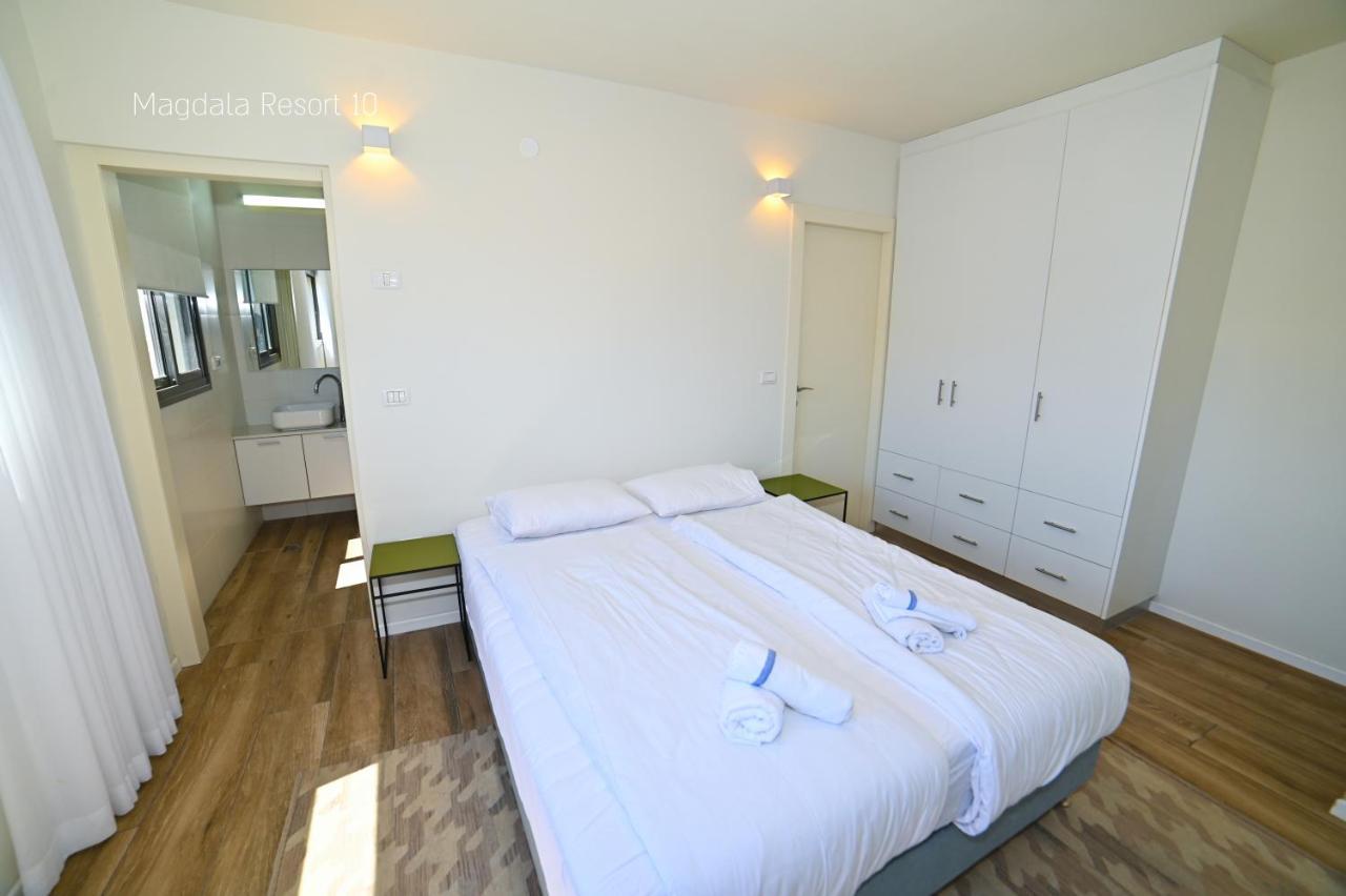 Yalarent Magdala Resort- Luxury Suites With Pool Or Jacuzzi With Sea View ミグダル エクステリア 写真