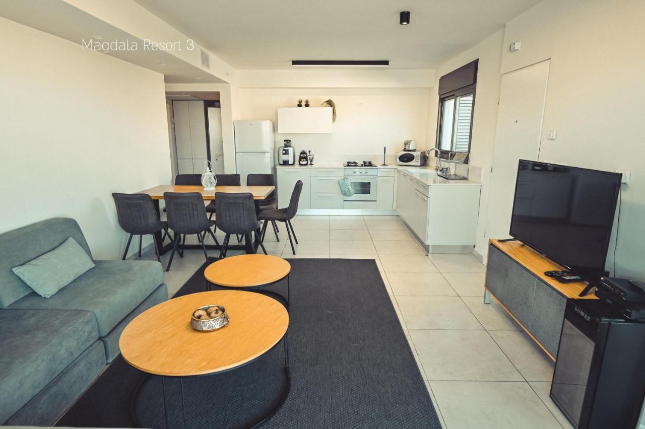 Yalarent Magdala Resort- Luxury Suites With Pool Or Jacuzzi With Sea View ミグダル エクステリア 写真