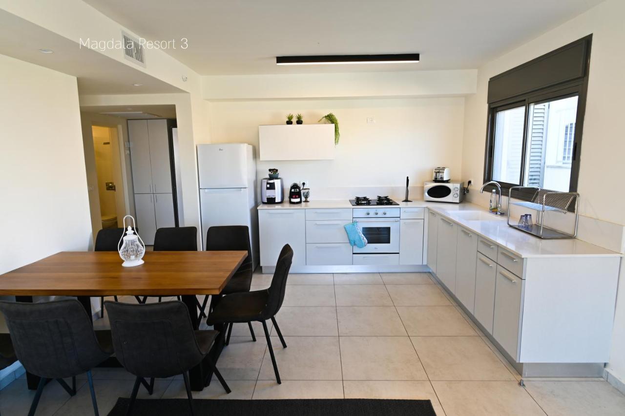 Yalarent Magdala Resort- Luxury Suites With Pool Or Jacuzzi With Sea View ミグダル エクステリア 写真