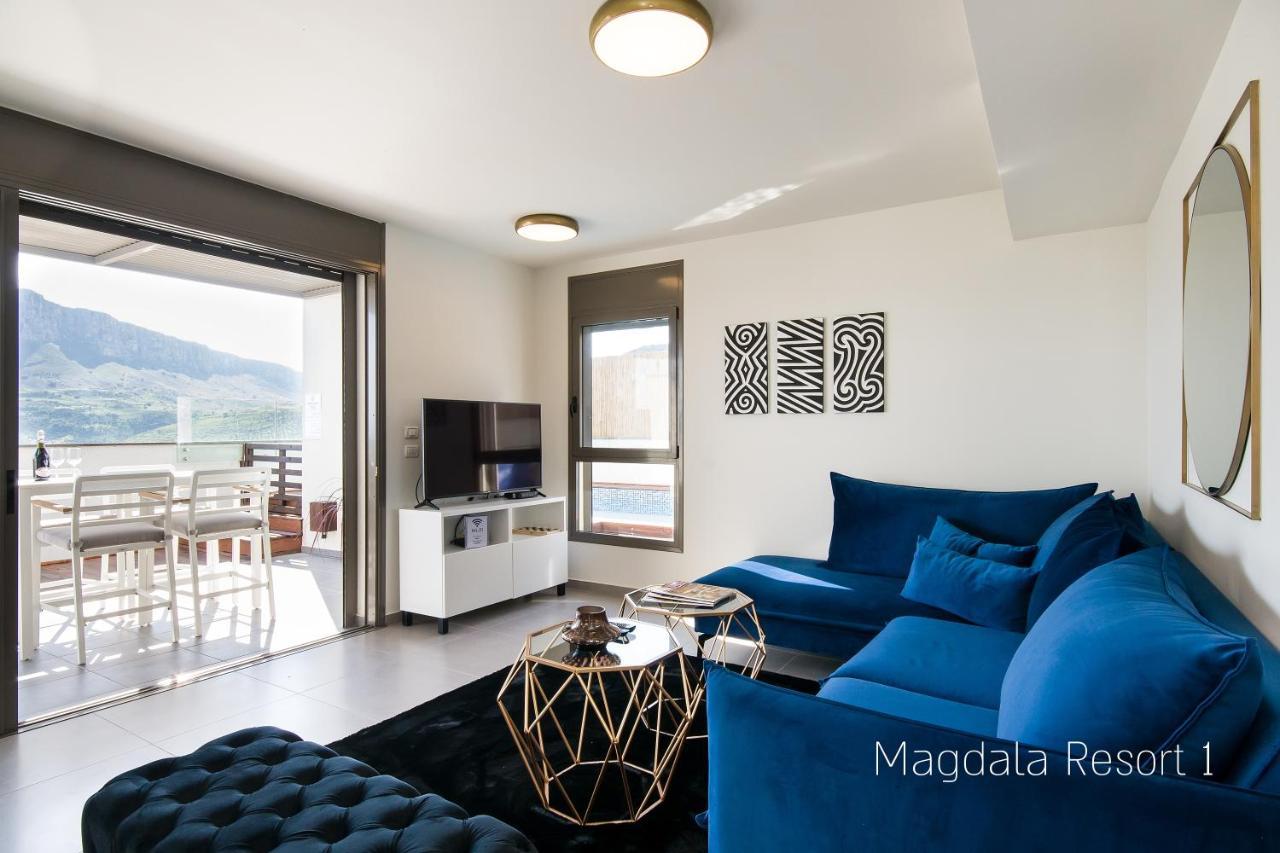Yalarent Magdala Resort- Luxury Suites With Pool Or Jacuzzi With Sea View ミグダル エクステリア 写真